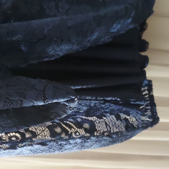 Sixty Triangles juniors Blue lace 2fer flowy dress Sz 13 - Picture 4 of 16